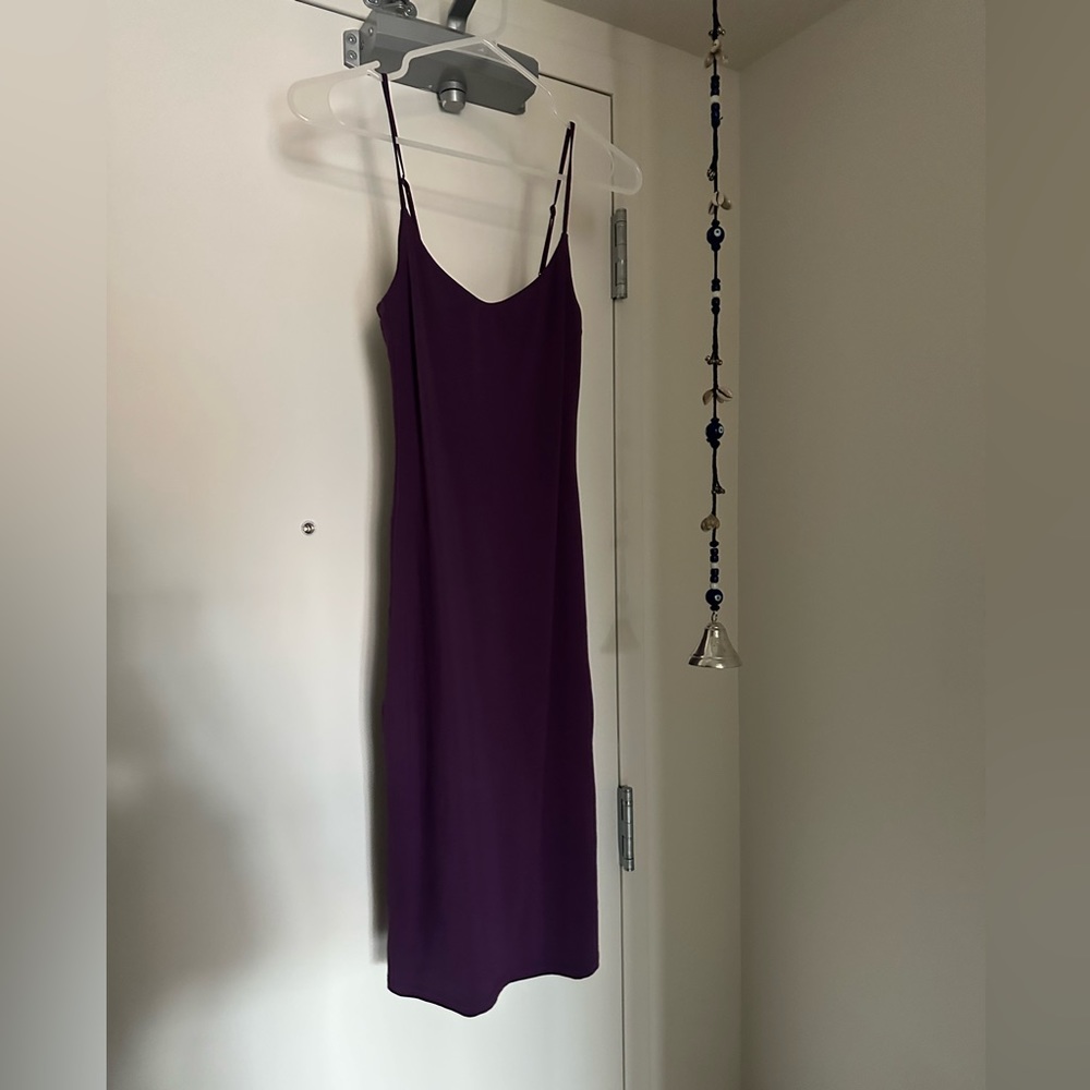 Aritzia Babaton contour cami midi dress
